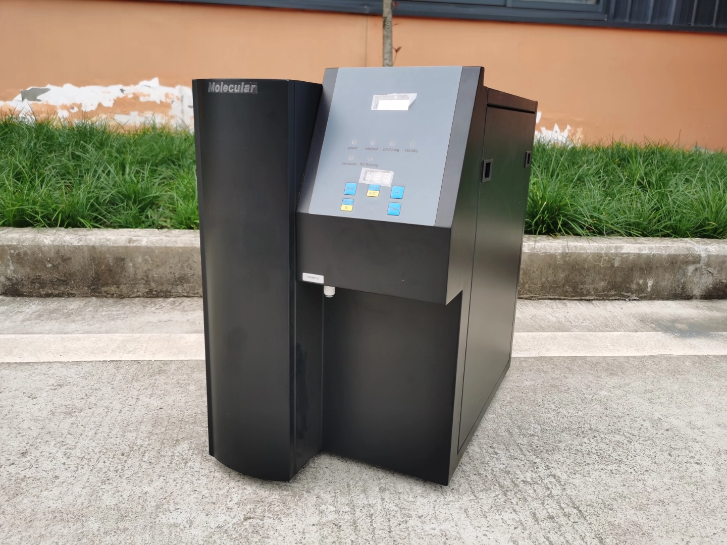 Laboratory ultra pure water machine