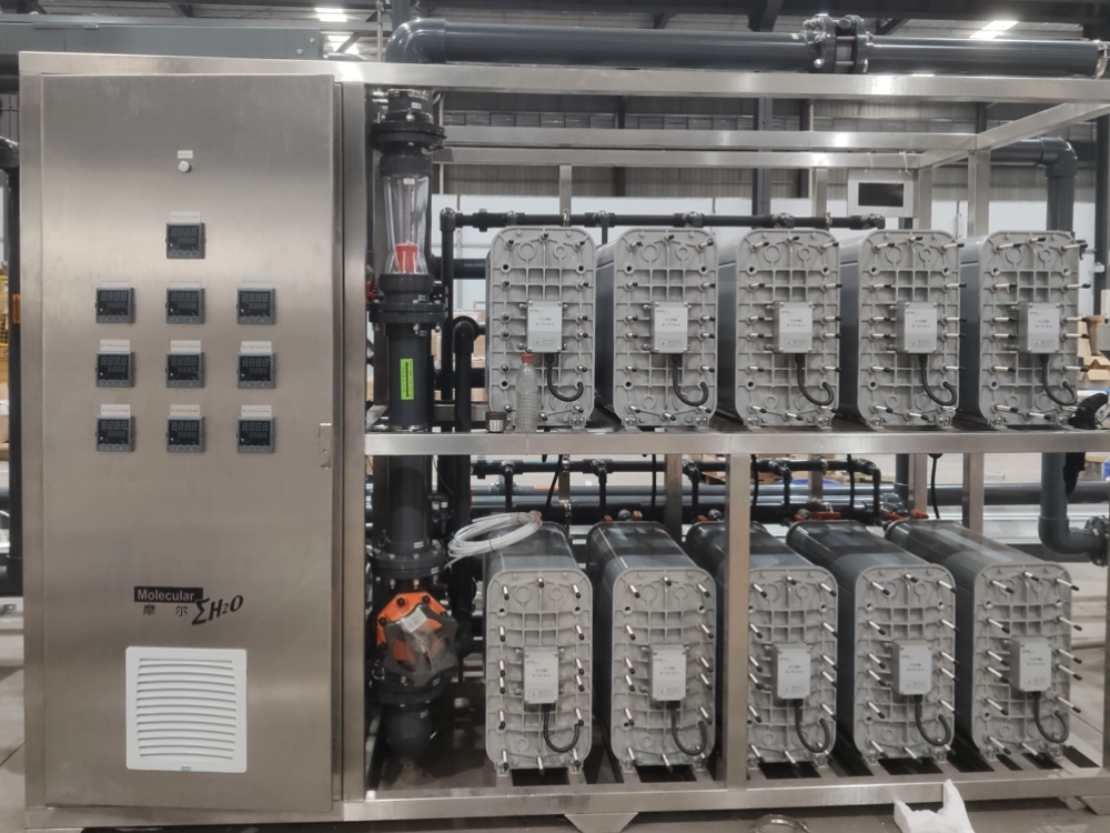 Systèmes d'osmose inverse pour les applications d'eau ultra-pure