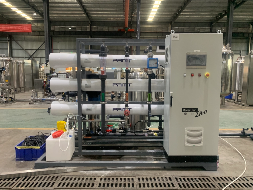 Remplissez les informations à droite pour obtenir le catalogue.